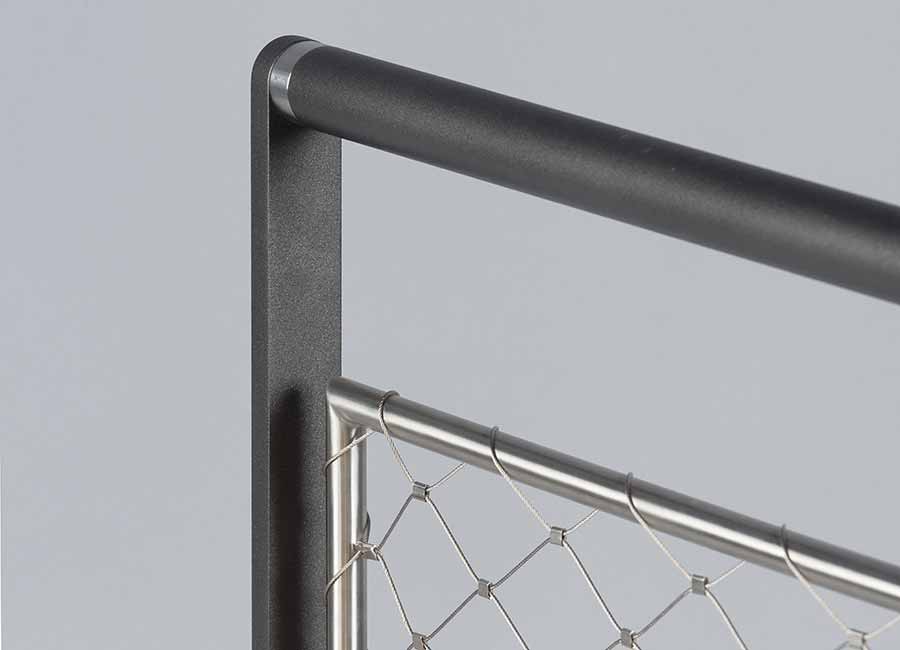 Garde-corps ZENITH conçu et fabriqué par Aréa mobilier urbain