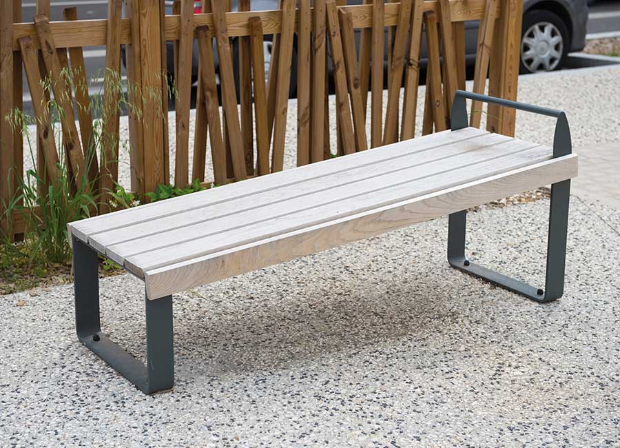 Banc simple à abdominaux OXYGENE conçu et fabriqué par Aréa mobilier urbain