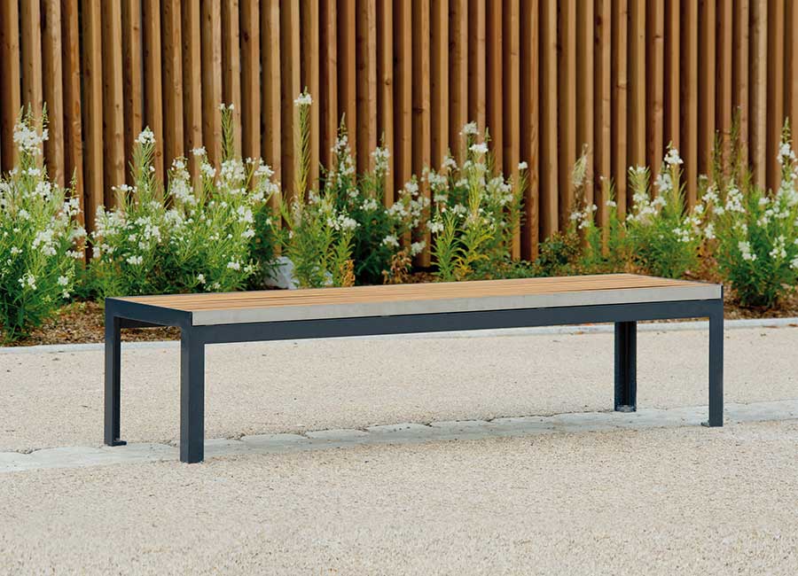 Banc simple BOLOGNE BOIS conçu et fabriqué par Aréa mobilier urbain