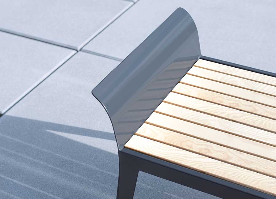 Banc simple ONTARIO BOIS conçu et fabriqué par Aréa mobilier urbain