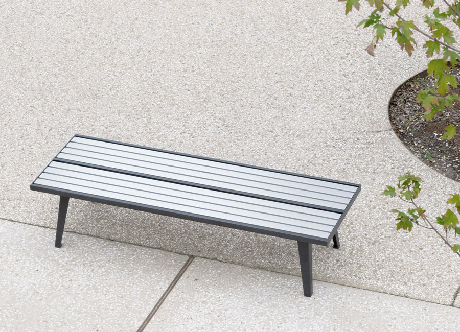 banc simple Atlanta aluminium conçu et fabriqué par Aréa mobilier urbain
