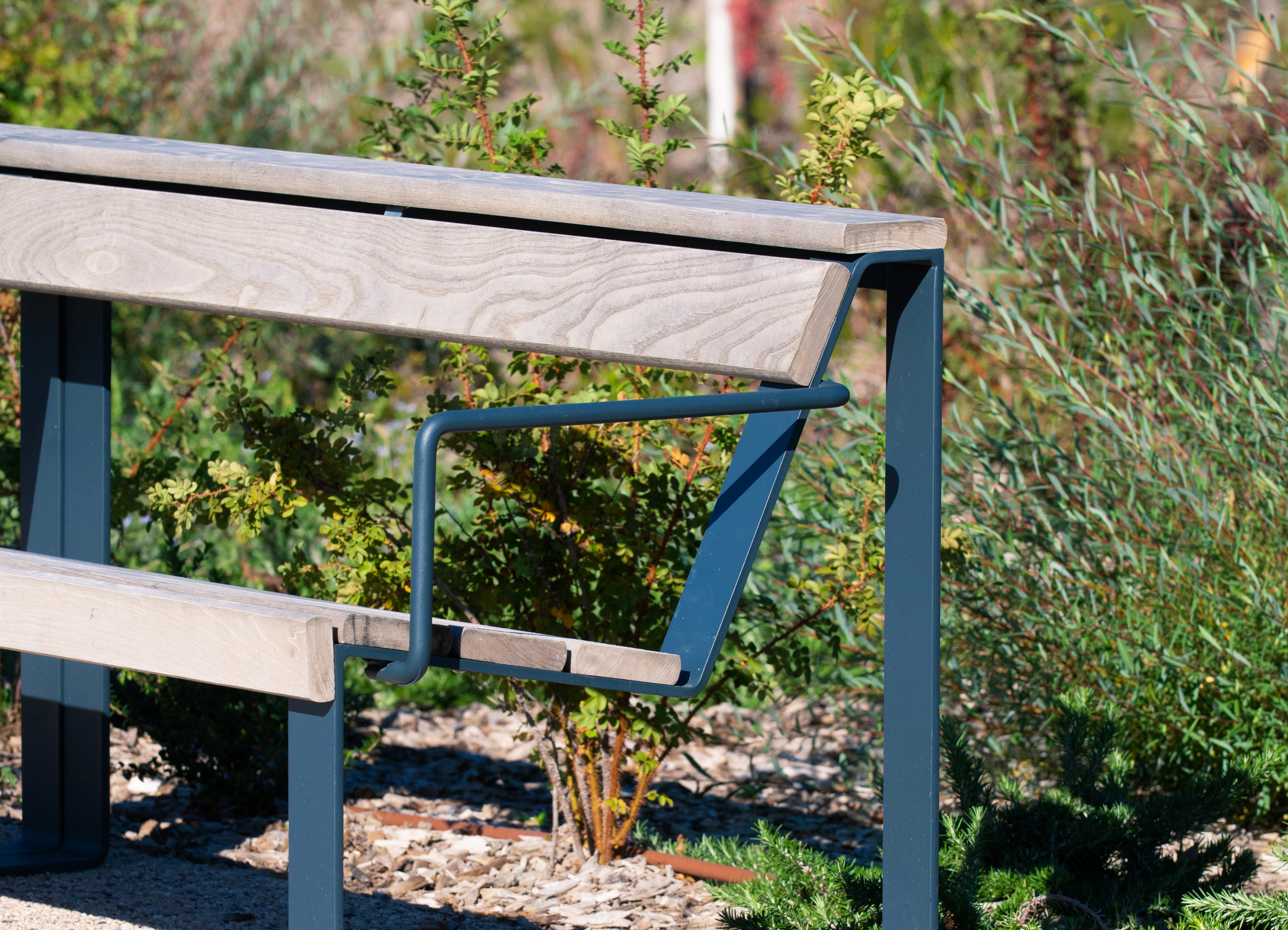  méridienne conçue et fabriquée par aréa mobilier urbain