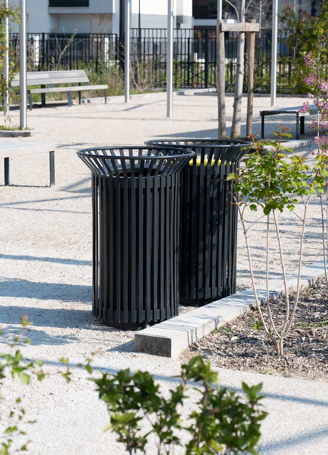 Corbeille et corbeille de tri Tulipe par aréa mobilier urbain